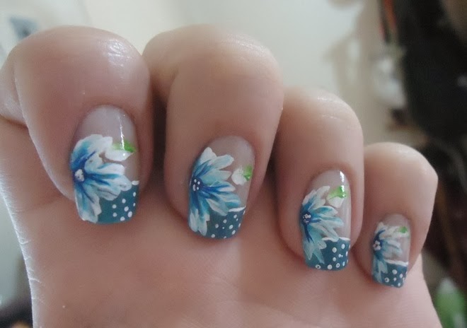 Unhas com Flores